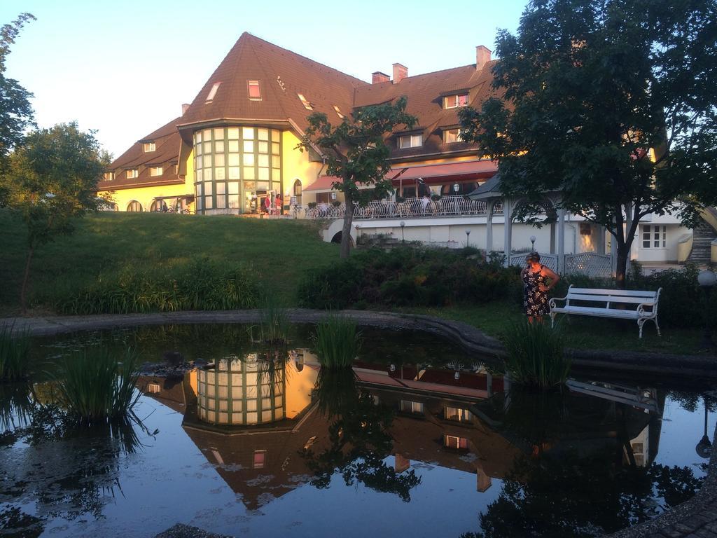 Hotel Familia Замарди Экстерьер фото