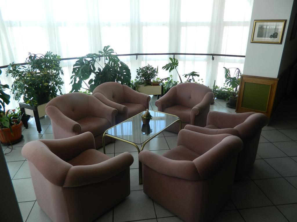 Hotel Familia Замарди Экстерьер фото