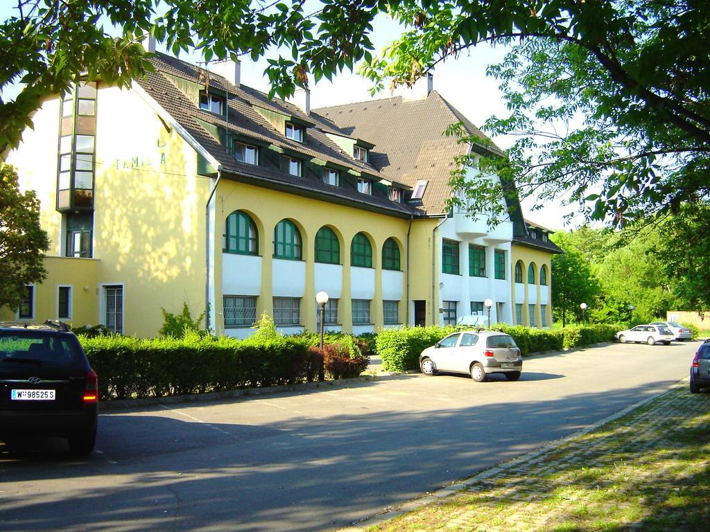 Hotel Familia Замарди Экстерьер фото