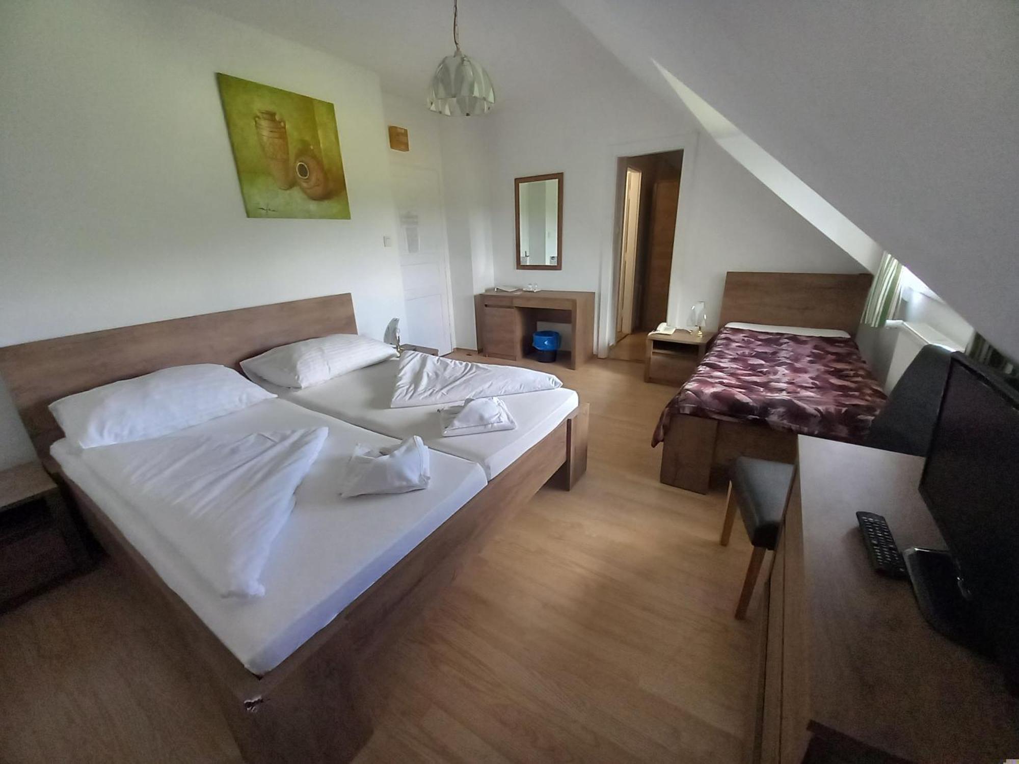 Hotel Familia Замарди Номер фото